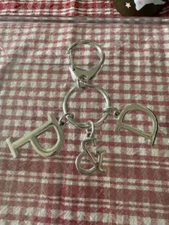P&D キーホルダー シルバーカラー