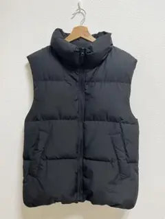 GU ブラック ノースリーブダウンベスト