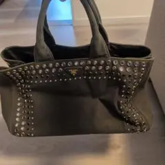 PRADA スタッズ付きトートバッグ オリーブグリーン