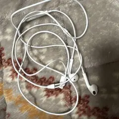 ホワイト 有線イヤホン Lightningコネクタ