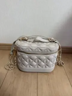 RANDA　キルティング2WAYバニティバッグ　ショルダーバッグ　クリーム