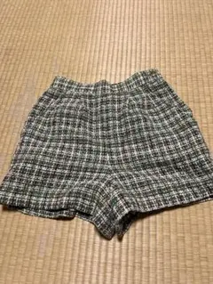 チェック柄ツイードショートパンツ
