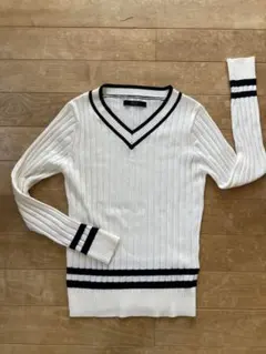 AZUL by moussy Vネックセーター 《S》