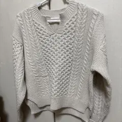 GUレディース　編み込みセーター　フリーサイズ