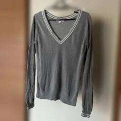 UNIQLO Vネックリブ編みセーター M