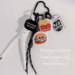 じゃらじゃらキーホルダー ハンバーガーポテト刺繍バッグチャームカフェ モノトーン