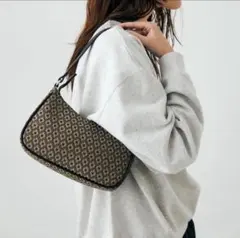 モノグラムデザイン ハンドバッグ