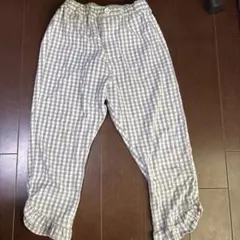 キッズ１３０　柔らか生地　７部　チェックパンツ