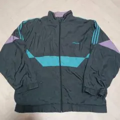 アディダス　ナイロンジャケット　ビッグシルエット