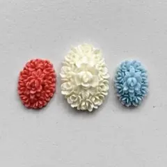 ヴィンテージ風 フラワーカボション 3個セット オーバル カメオ風 レジン デコ