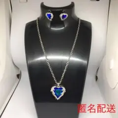 エンジェルウィングのブルークリスタルネックレスＮ2