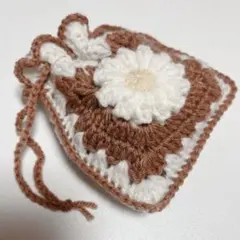 handmadeꕤ︎︎ココアブラウンꕤ︎︎ぷっくりおはなの巾着ポーチ 小物入れ