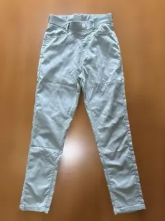 ズボン　140cm くすみグリーン