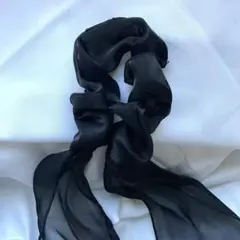 シュシュ　ヘアアクセサリー　ヘアゴム　ヘアアレンジ　新品　ブラック　リボン