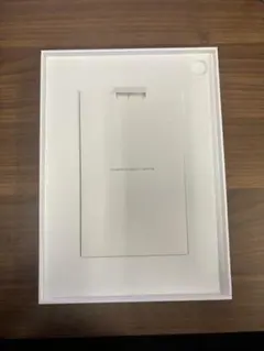 iPad 箱のみ　ステッカー有り　⑯