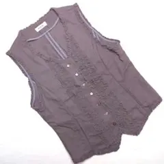 インゲボルグ　くすみパープル　ピコフリル使い　ベスト