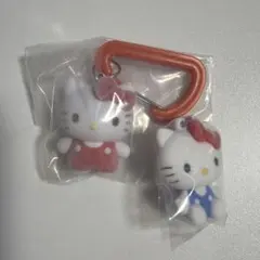 サンリオ　ガチャガチャ　ハローキティ　カラビナマスコットチャーム　フロッキー