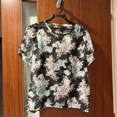 イーハイフン　ブラック　シアートップス