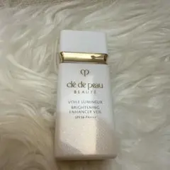 クレドポーボーテ　ヴォワールルミヌ下地