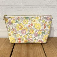 20cmファスナーポーチ　リバティ　タナローン　ベッツィ