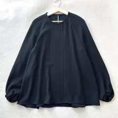 ADORE トップス バックフレア 黒 トリアセテート 38 - メルカリ