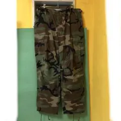た33 ● 米軍 実物 80年代ウッドランドカモ カーゴパンツ