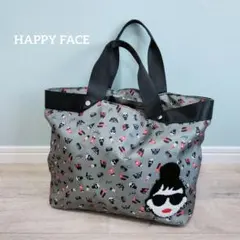 【値下げ交渉歓迎】 HAPPY FACE レディエマ 総柄トートバッグ 刺繍