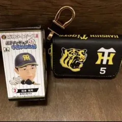 阪神タイガース 選手フィギュア 守備かなめ編＆コインケース 近本光司2点セットのサムネイル