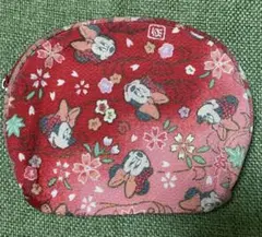 ディズニー　ミニーマウス柄 赤いポーチ