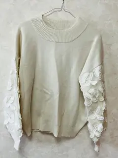 ロペピクニック　花刺繍　ホワイト　ニットセーター　冬　38サイズ