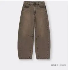 GU バレルレッグジーンズ　S ブラウン