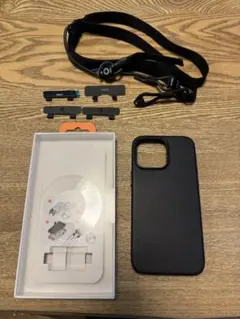 iPhone 15 pro max用MOFTケース　レザーブラック　ストラップ