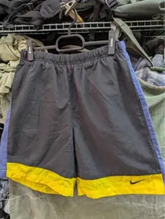 NIKE ショートパンツ ブラック×イエロー Mのサムネイル