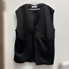 ブラックノースリーブベスト