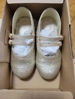 子供用　パンプス　ゴールド　axes femme　L