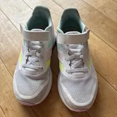 adidasキッズスニーカー ホワイト/パステルカラー 21.5cm