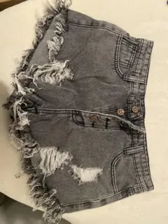 【美品】ダメージデニムショートパンツ フリンジ カットオフ グレー
