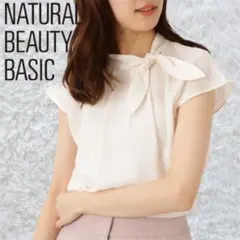 NATURAL BEAUTY BASIC ボウタイブラウス　リボン　ホワイト　Mのサムネイル