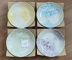 宇野千代　花模様の陶器皿 4枚セット
