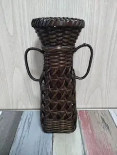 耳付き　掛け花籠