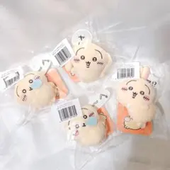 ちいかわ うさぎだらけくじ E賞 ぬいぐるみバッジ 4点のサムネイル