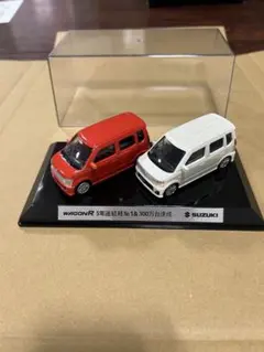 SUZUKI WAGON R 1/18 ミニカーセットのサムネイル
