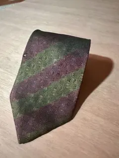 グレー ネクタイ