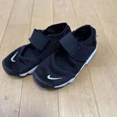 NIKE ナイキ キッズ エアリフト 21cm ブラック 黒 子供靴 サンダル