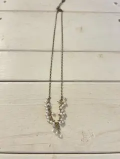 パールとクリスタルのネックレス