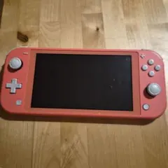 Nintendo Switch Lite コーラル