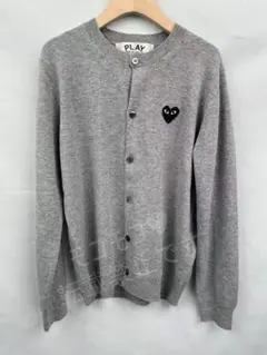PLAY グレー カーディガン ハート刺繍 未使用