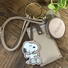 【8/31迄の限定価格】PEANUTS スヌーピー スマホショルダーバッグ