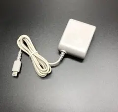 送料無料】DSライト充電器DSlite充電器 ACアダプターaa - メルカリ