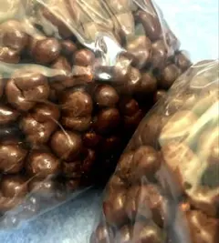 準柿の種チョコ 350g リングチョコ カフェオレ味150g セット - メルカリ
